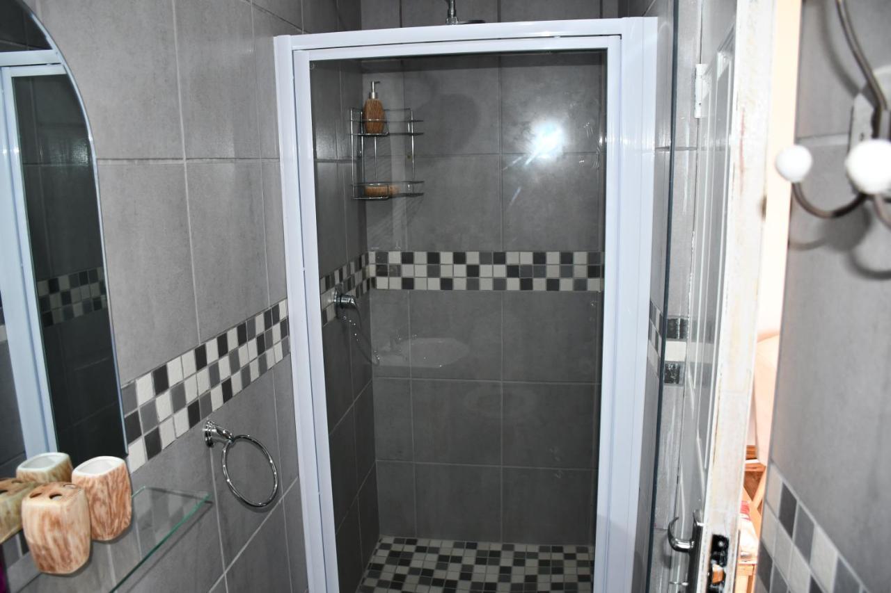 Friendz Guesthouse كنيسنا المظهر الخارجي الصورة