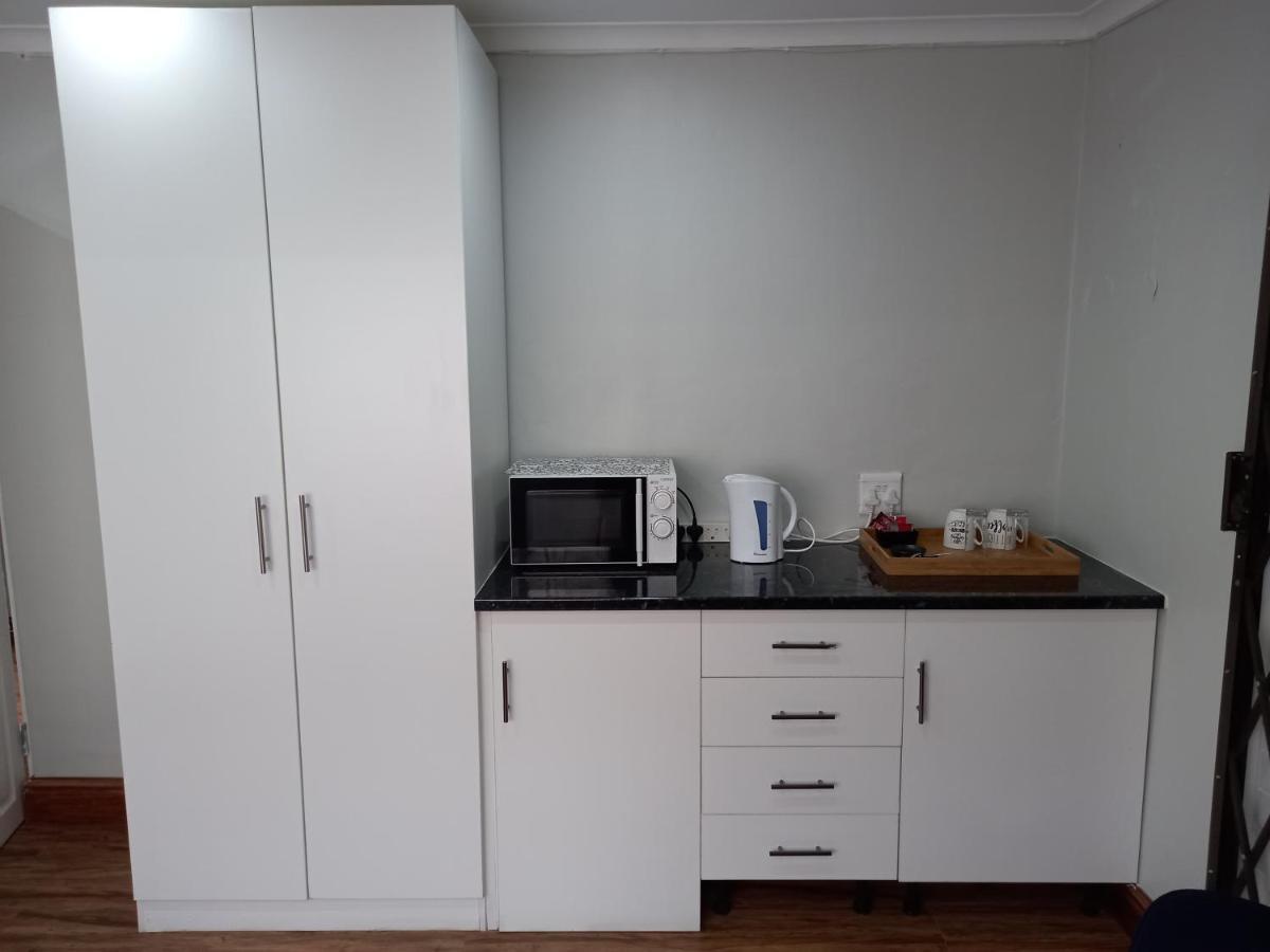 Friendz Guesthouse كنيسنا المظهر الخارجي الصورة