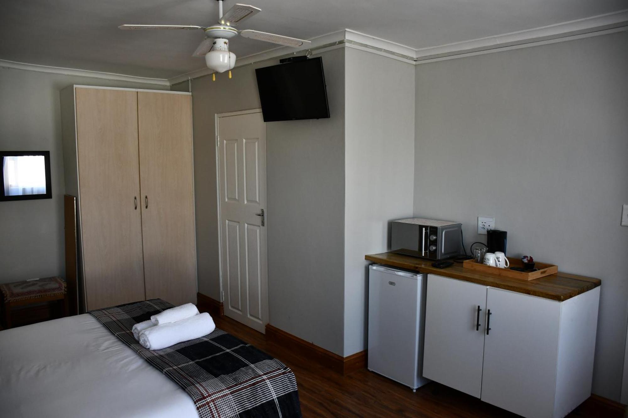 Friendz Guesthouse كنيسنا الغرفة الصورة